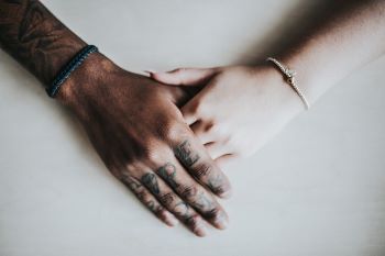 hand holding hand 